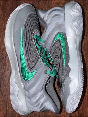Nike men size 11